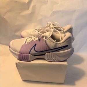 Nike GP Challenge Pro Women's Hard Court